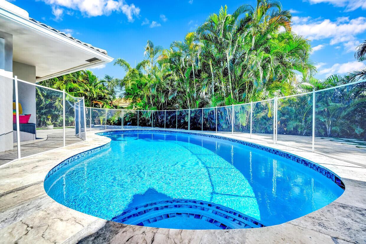864 Appleby Street, Boca Raton FL 33487 photo 2