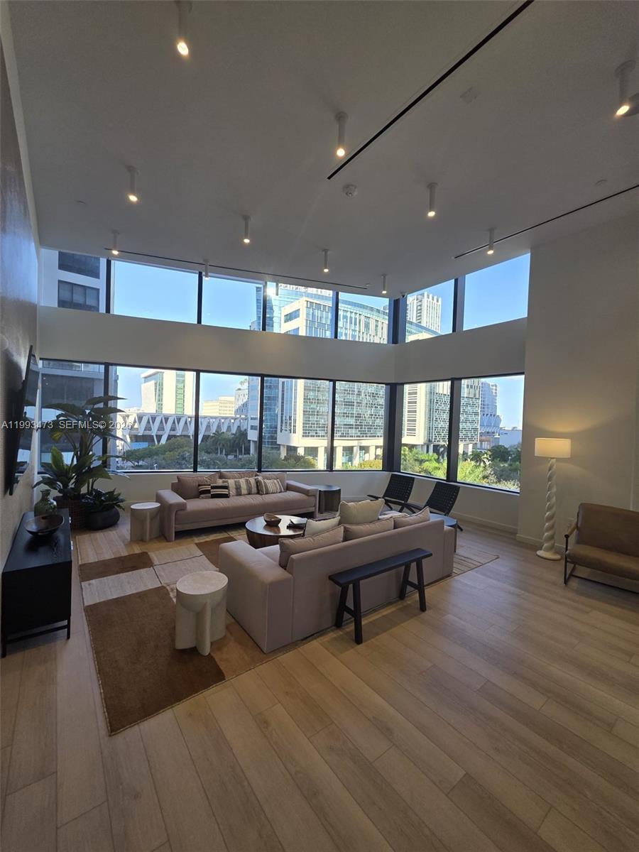 225 N Miami Ave # 910, Miami FL 33128 photo 3