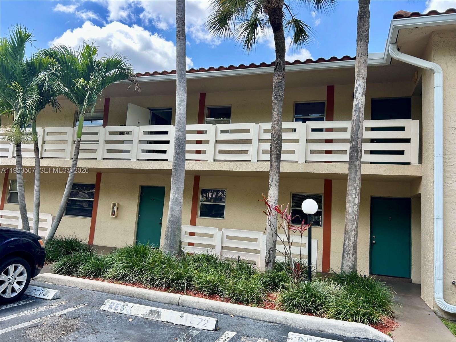 3282 NW 102nd Ter, Coral Springs FL 33065 photo 2