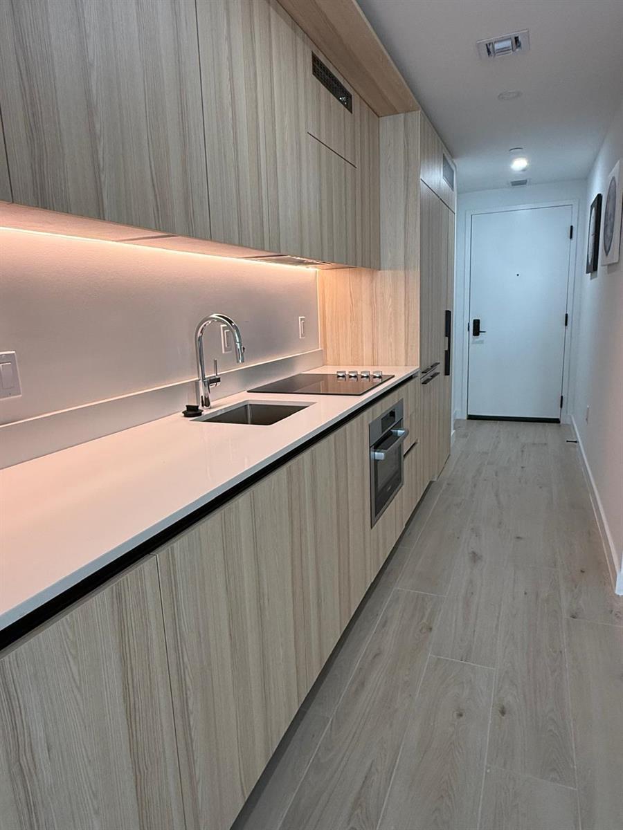 225 N Miami Avenue # 910, Miami FL 33128 photo 3