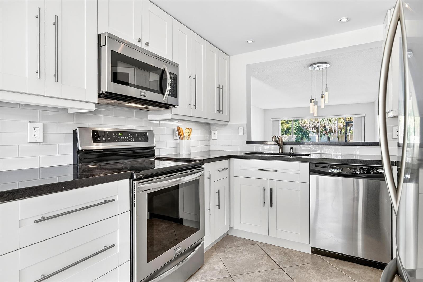 5021 Oak Hill Lane # 115, Delray Beach FL 33484