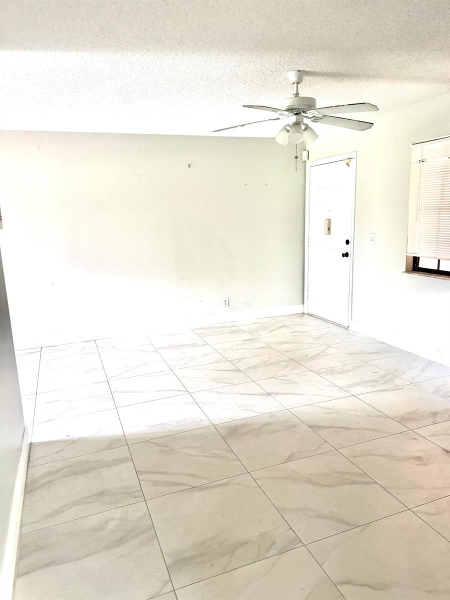 4121 Oak Terrace Drive, FL 33463 photo 5