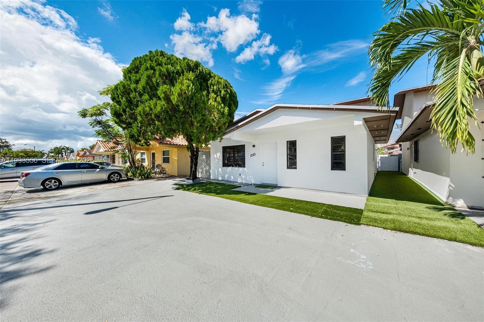 1283 W 42nd St # 1, Hialeah FL 33012 photo 3