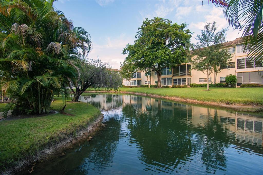 5171 W Oakland Park Boulevard, Lauderdale Lakes FL 33313 photo 2