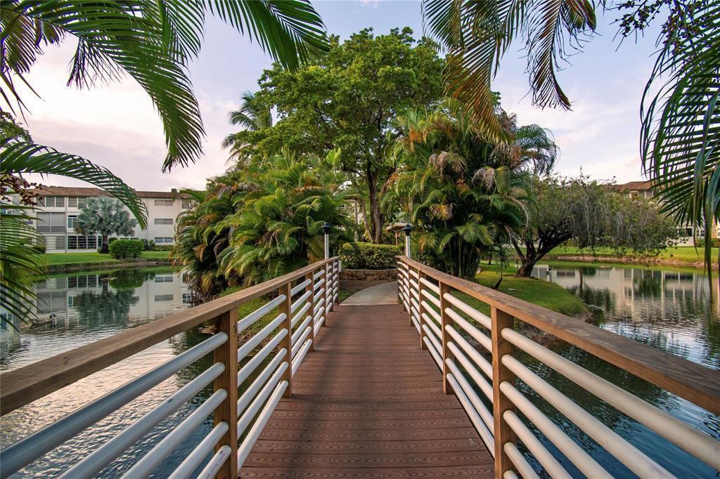 5171 W Oakland Park Boulevard, Lauderdale Lakes FL 33313 photo 3