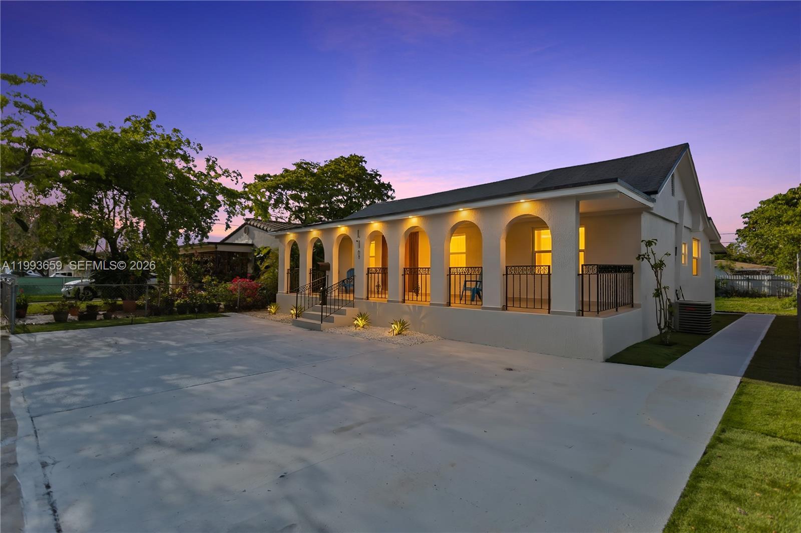 171 W 13th St, Hialeah FL 33010 photo 2