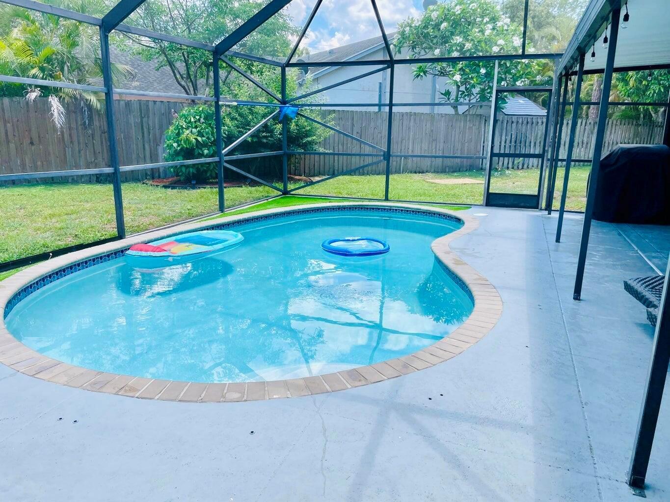 1317 Periwinkle Place, Wellington FL 33414 photo 2