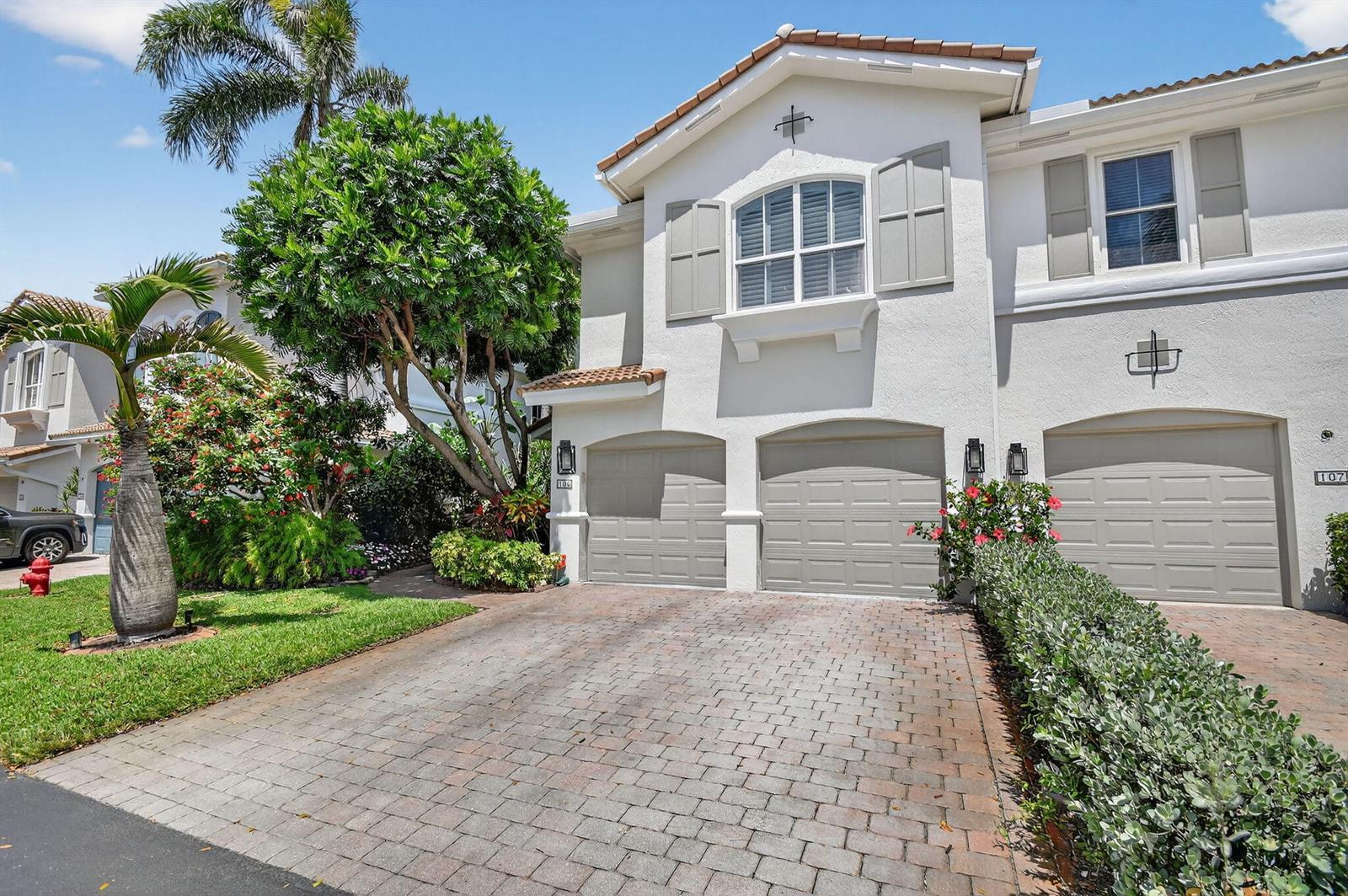 106 Las Brisas Circle, Hypoluxo FL 33462 photo 3