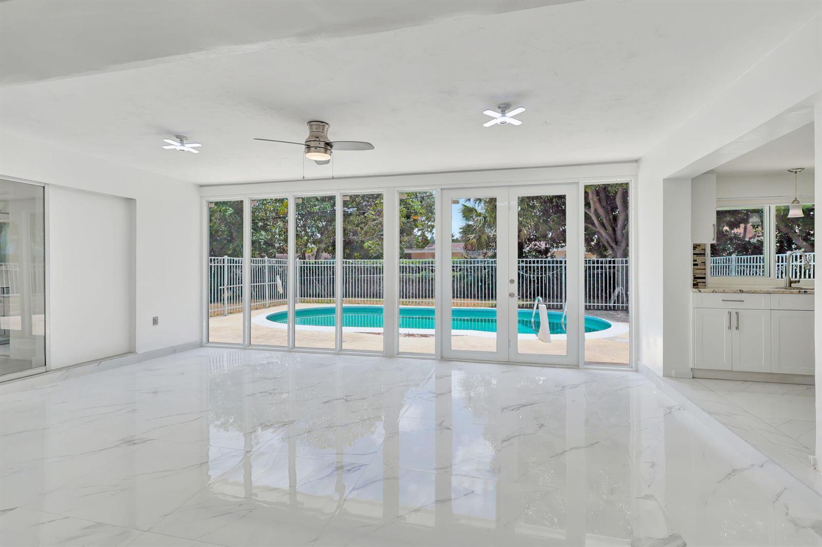 334 SW 13th Avenue, Boynton Beach FL 33435 photo 3