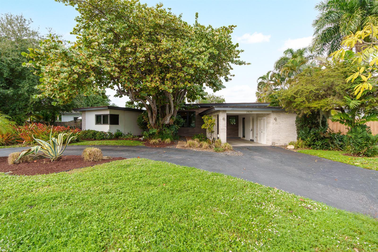 2829 NE 17th Avenue, Wilton Manors FL 33334