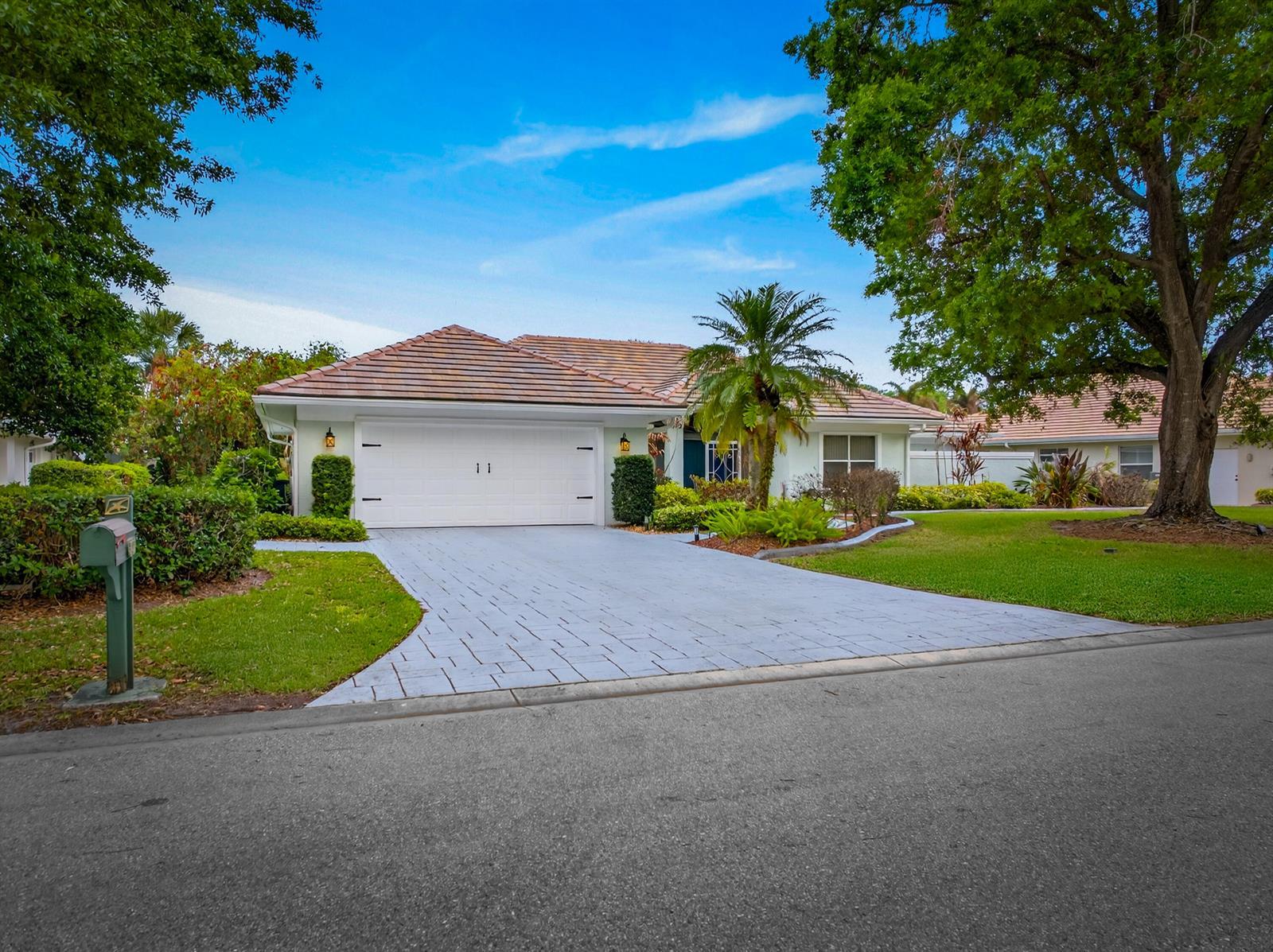 542 SW Sanctuary Drive, Port St. Lucie FL 34986 photo 2