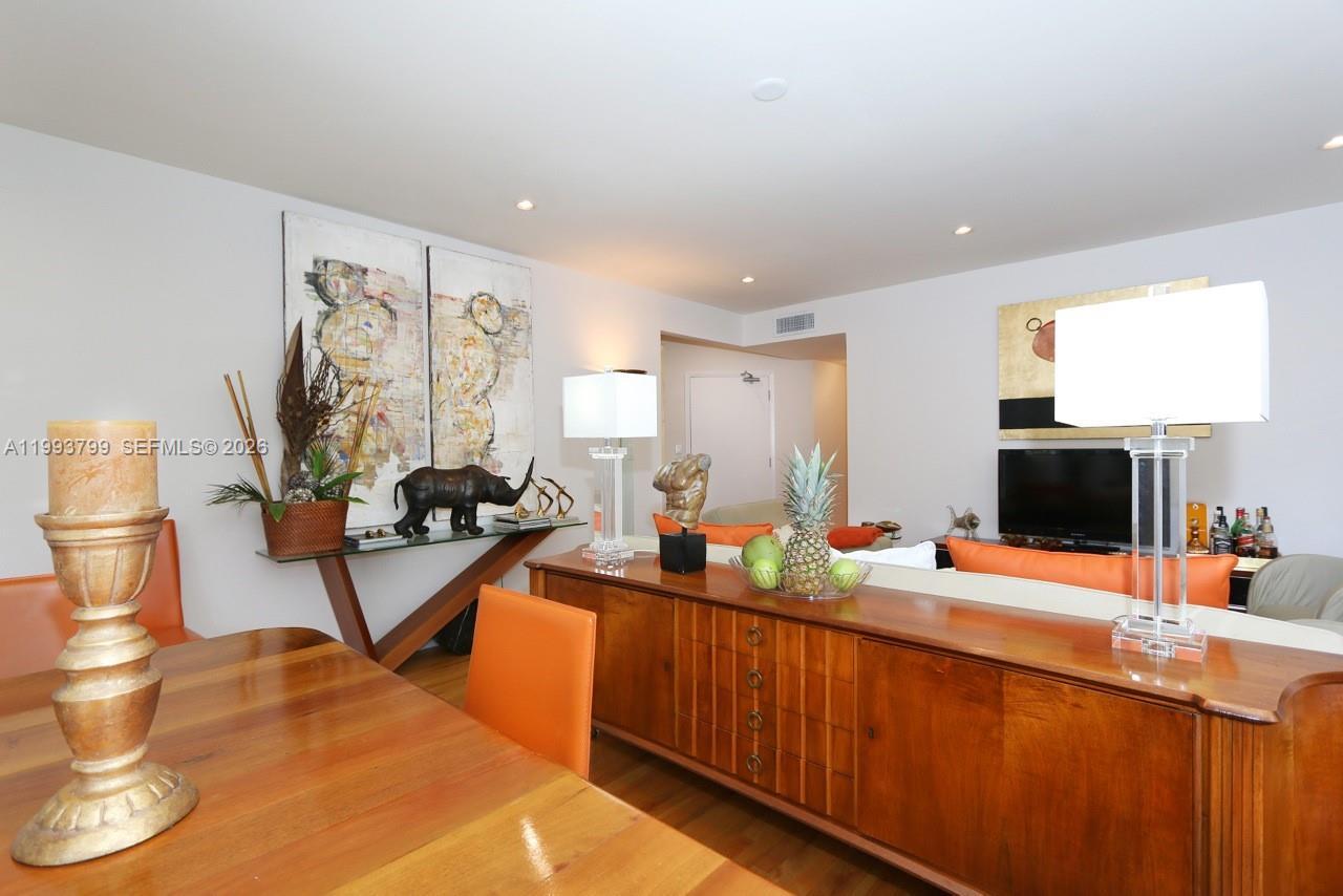 1018 Meridian Ave # 6, Miami Beach FL 33139 photo 2