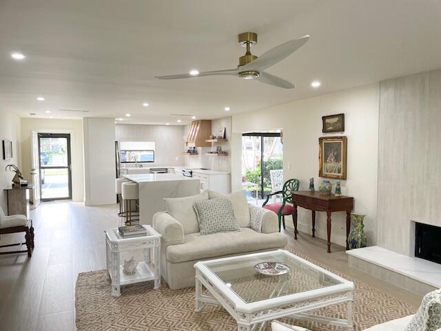 1303 Clubhouse Circle, Jupiter FL 33477 photo 5