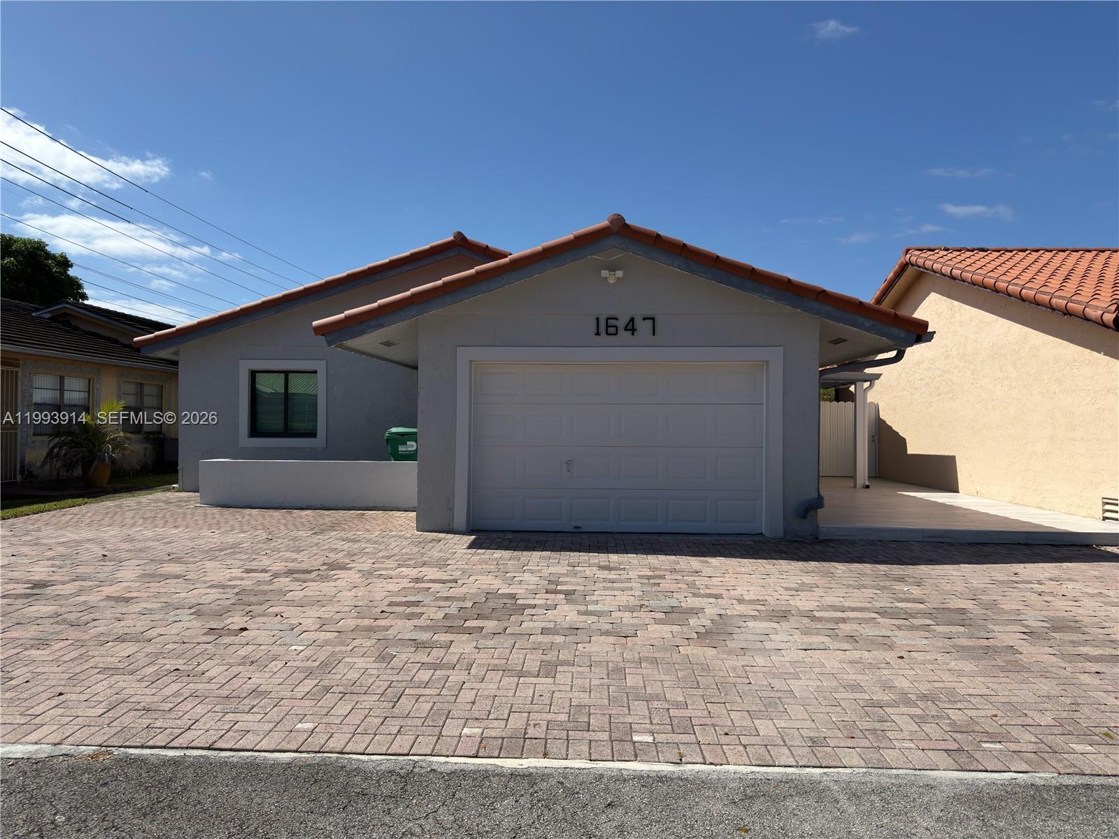 1647 SW 136th Pl, Miami FL 33175 photo 2