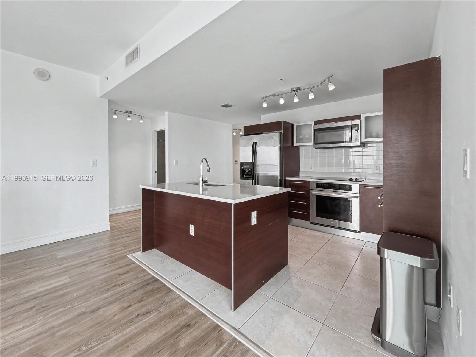 1900 N Bayshore Dr # 3811, Miami FL 33132 photo 5