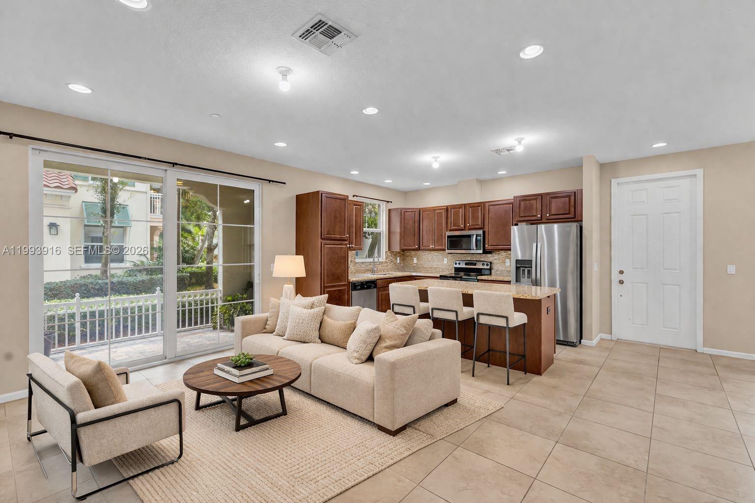 4308 Cascada Cir, Cooper City FL 33024 photo 2
