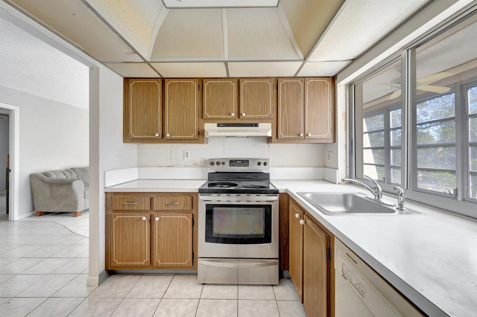9101 Lime Bay Boulevard # 312, Tamarac FL 33321 photo 3
