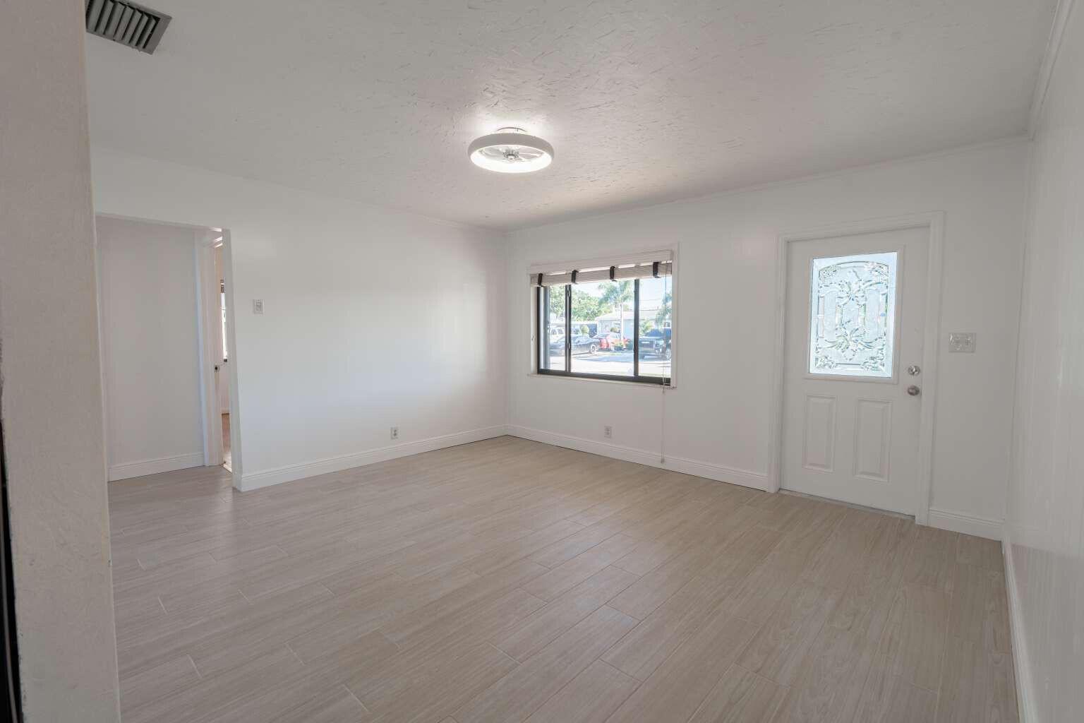 3110 Scanlan Avenue, Lake Worth FL 33461 photo 5