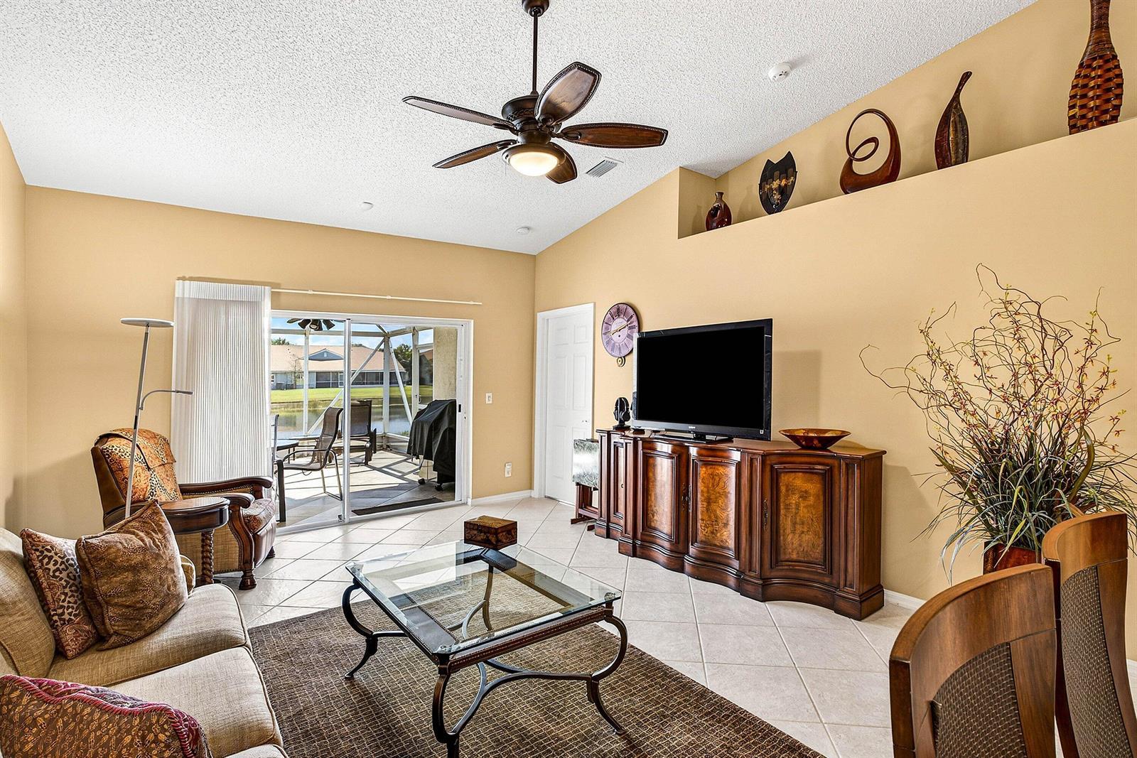 8088 Cormyour Way, Boynton Beach FL 33472 photo 4