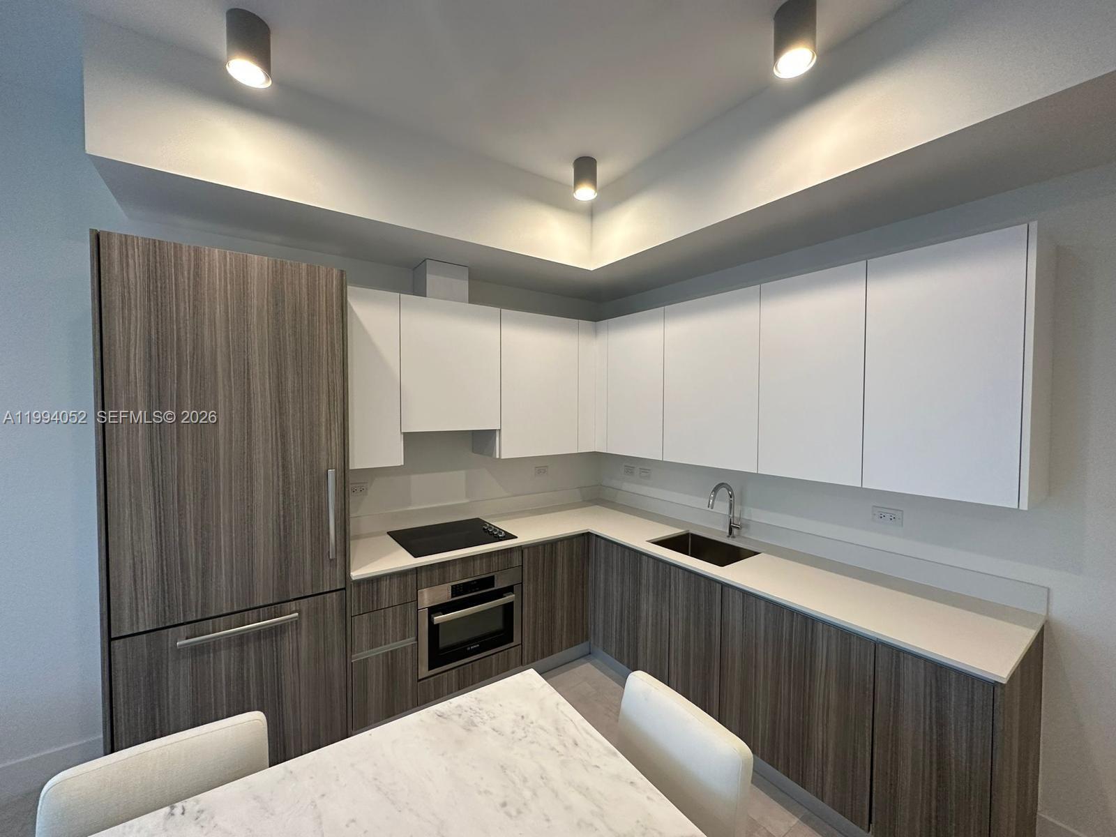 239 SW 9th St # 2002, Miami FL 33130 photo 2