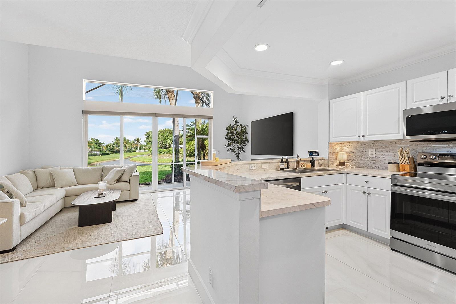 10123 N Military Trail, Palm Beach Gardens FL 33410