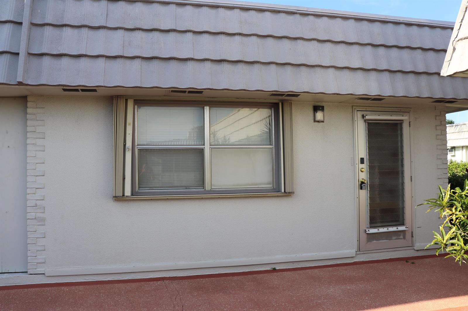 39 Valencia, Delray Beach FL 33446