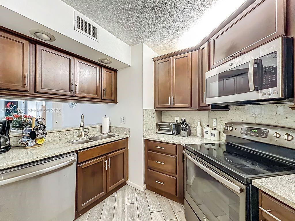 10401 W Broward Blvd # 302, Plantation FL 33324 photo 5