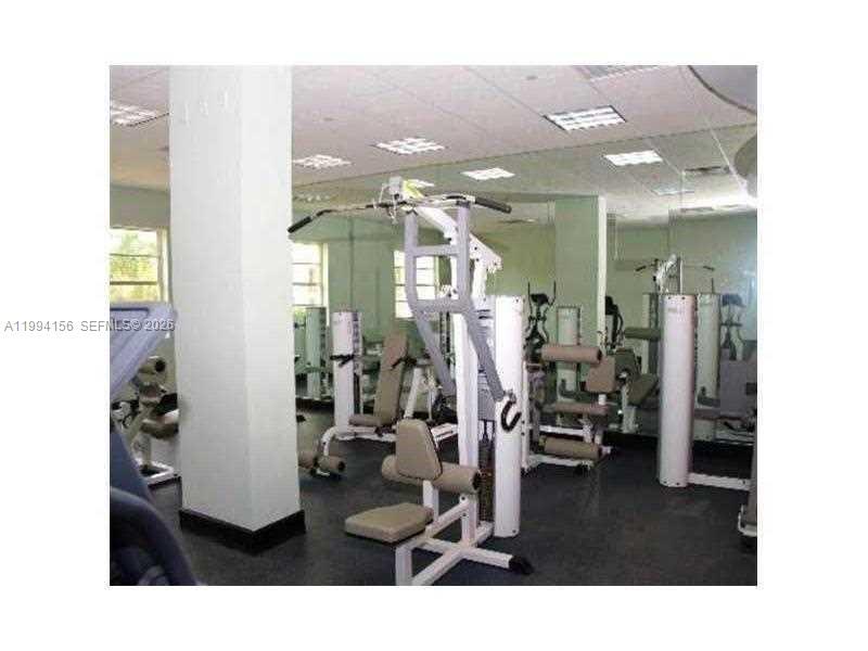 401 69th St # 505, Miami Beach FL 33141 photo 2
