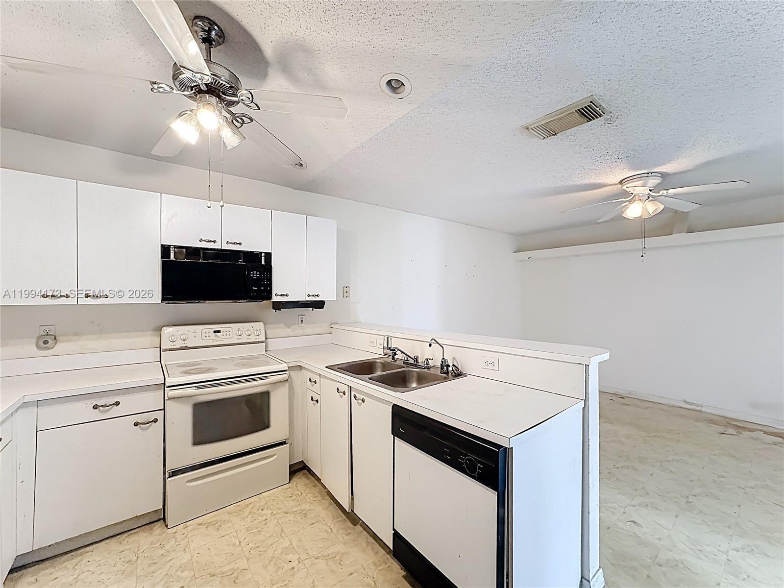 701 SW Amber Ter, Port St. Lucie FL 34953 photo 3
