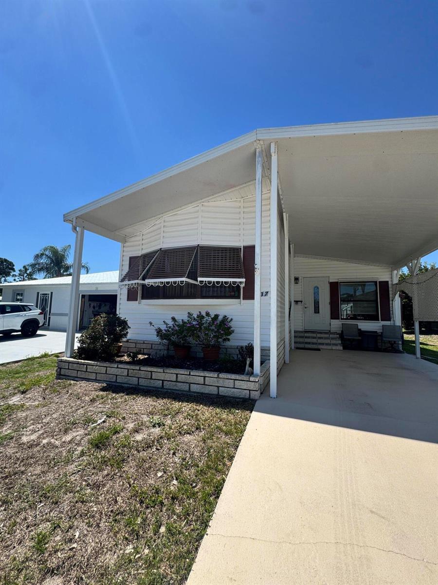 37 San Roberto, Fort Pierce FL 34951 photo 2