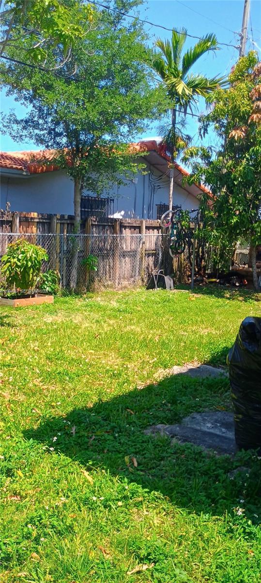 821 SW 11th St, Miami FL 33129 photo 2