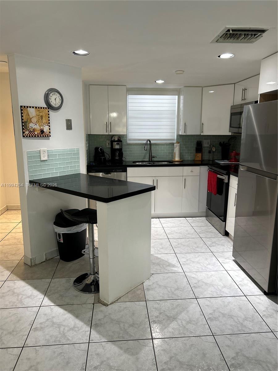 17801 N Bay Rd # 203, Sunny Isles Beach FL 33160 photo 4