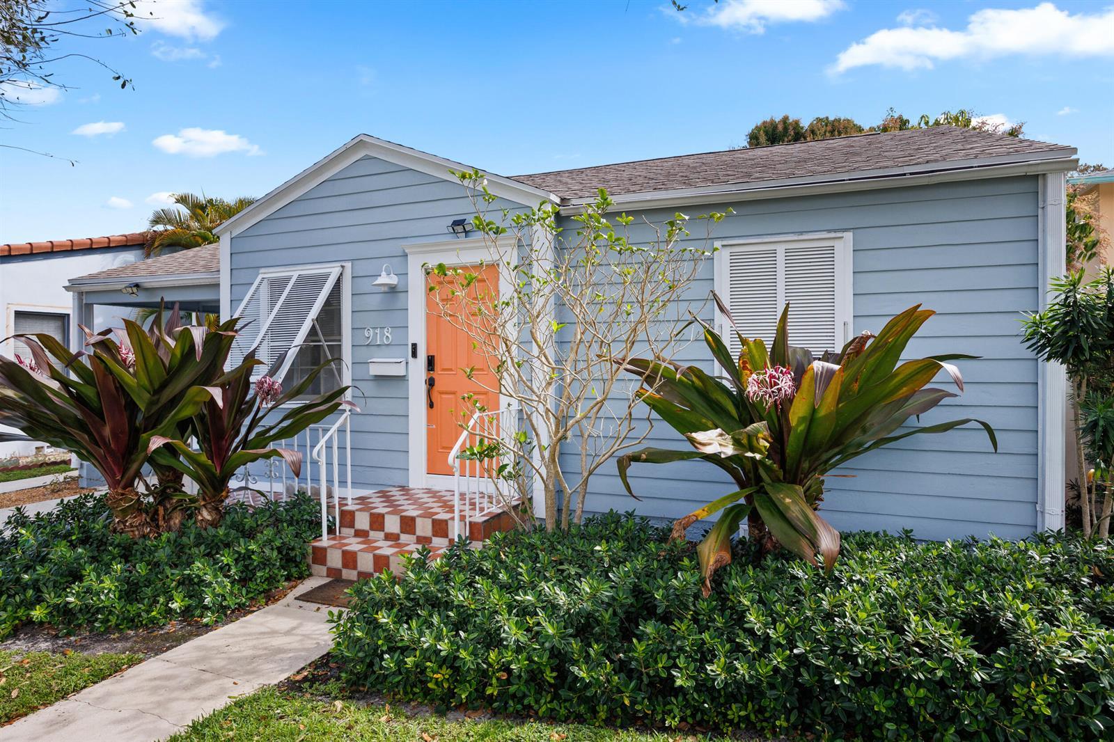 918 N Palmway, FL 33460 photo 3