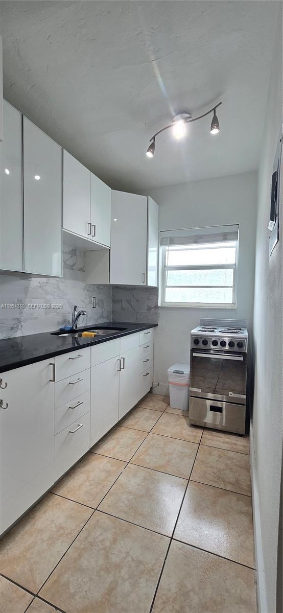 620 76th St # 11, Miami Beach FL 33141 photo 3