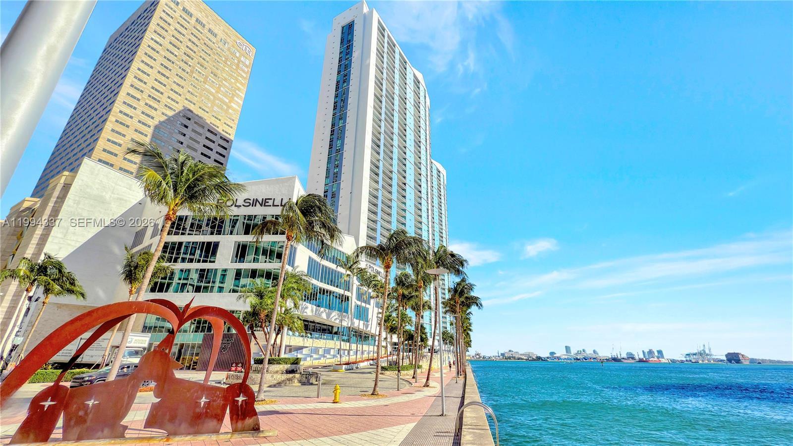 335 S Biscayne Blvd # 2905, Miami FL 33131