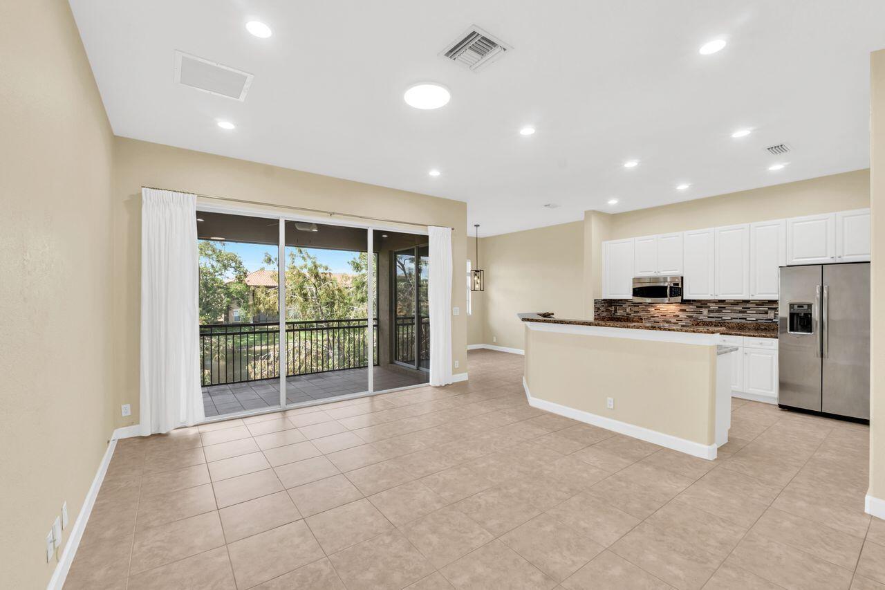 8035 NW 127th Lane # e, Parkland FL 33076 photo 2