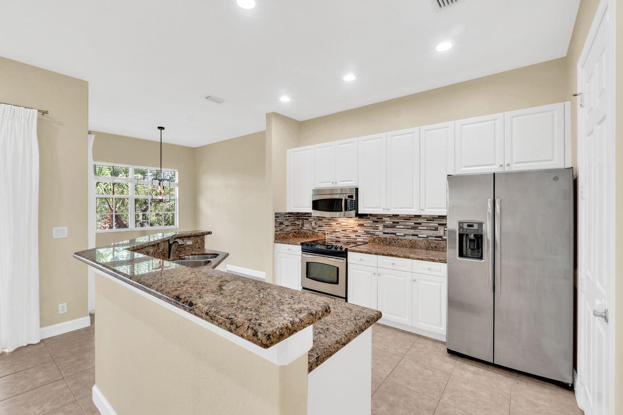 8035 NW 127th Lane # e, Parkland FL 33076 photo 4
