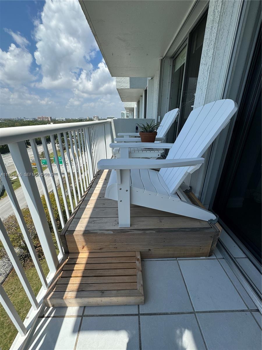 150 SE 25th Rd # 11L, Miami FL 33129 photo 2
