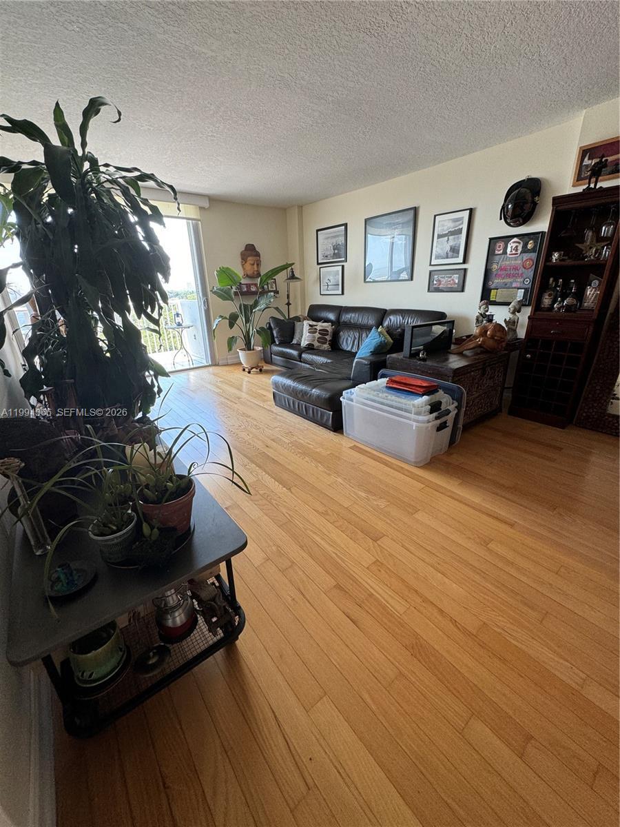 150 SE 25th Rd # 11L, Miami FL 33129 photo 4