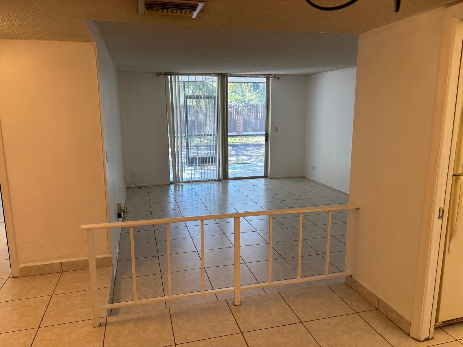 3650 Inverrary Drive # 1k, Lauderhill FL 33319 photo 4