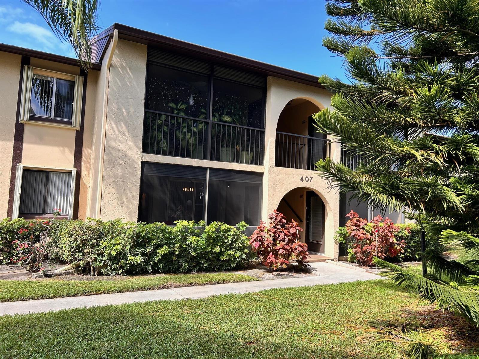 407 Pine Glen Lane # 1, FL 33463 photo 2