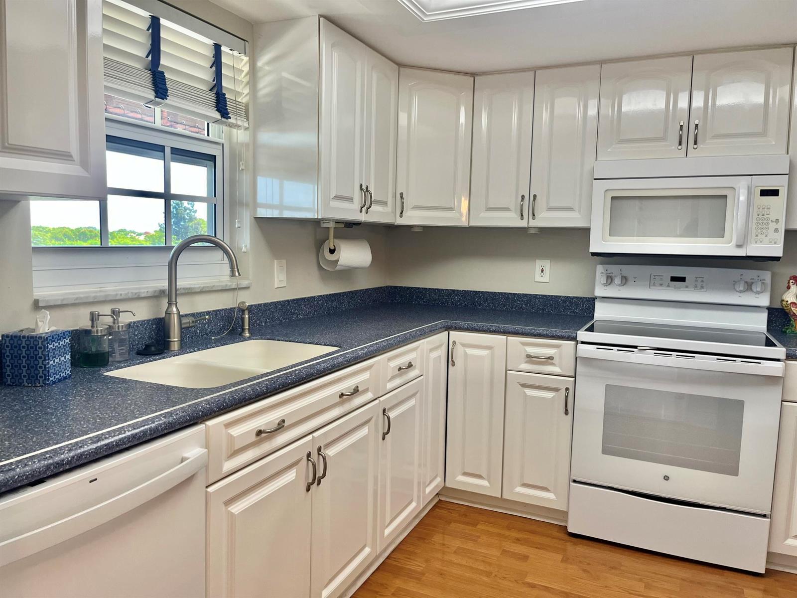 145 Atlantis Boulevard, Atlantis FL 33462 photo 3
