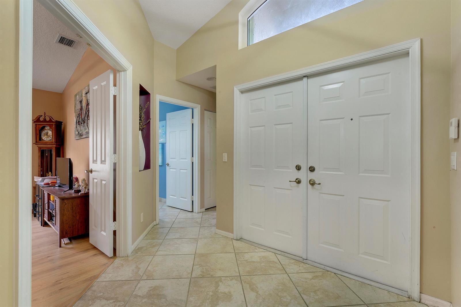 6818 Rienzo Street, Lake Worth FL 33467 photo 4