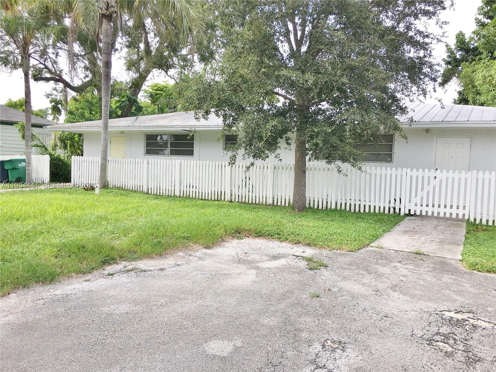 5831 SW 62nd St, Miami FL 33143