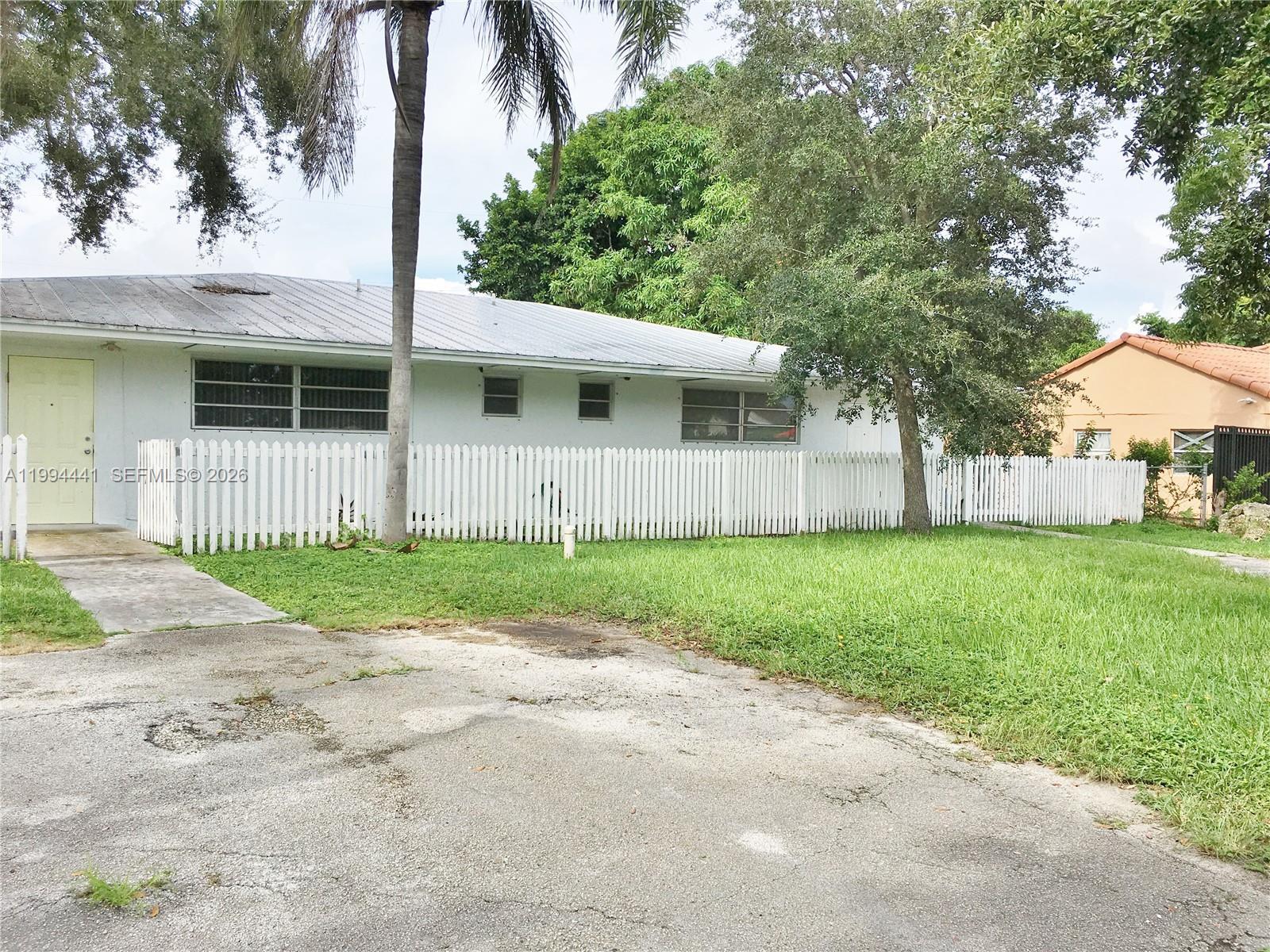 5831 SW 62nd St, Miami FL 33143 photo 4