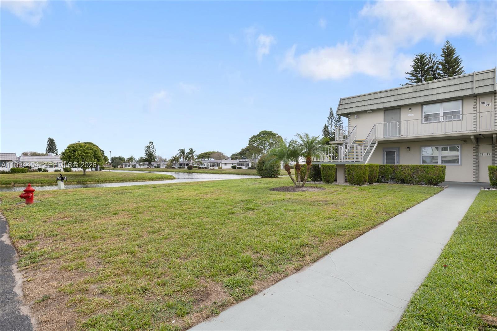 72 Monaco B # 72, Delray Beach FL 33446 photo 2
