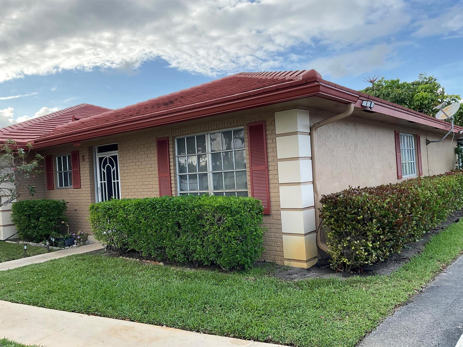 1473 SW 27th Avenue # 1e, Boynton Beach FL 33426 photo 2