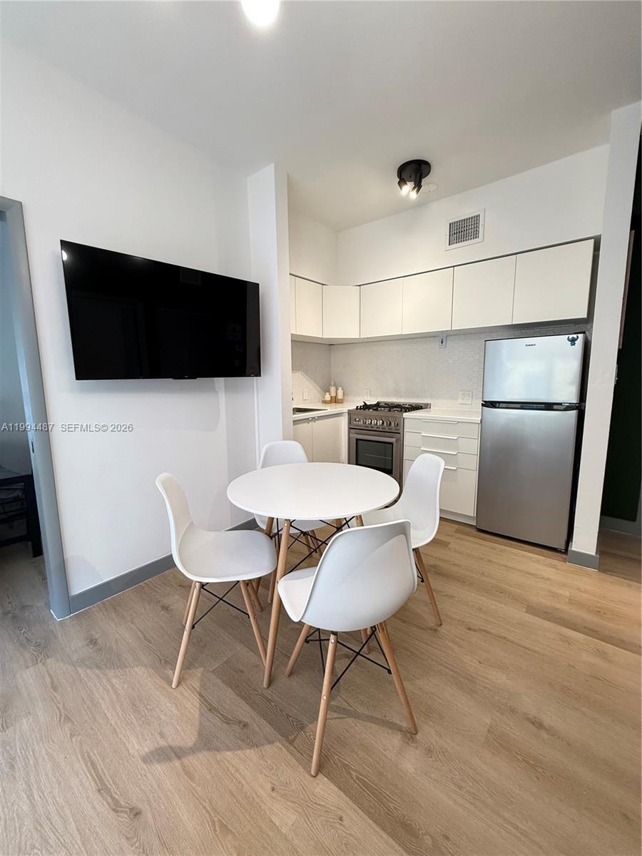 1320 Drexel Ave # 302, Miami Beach FL 33139 photo 4