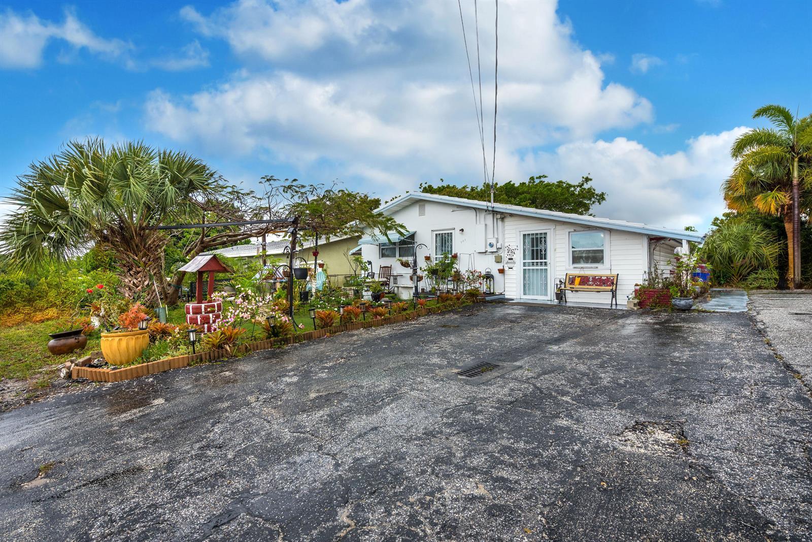 7111 Washington Avenue, Lake Worth FL 33462