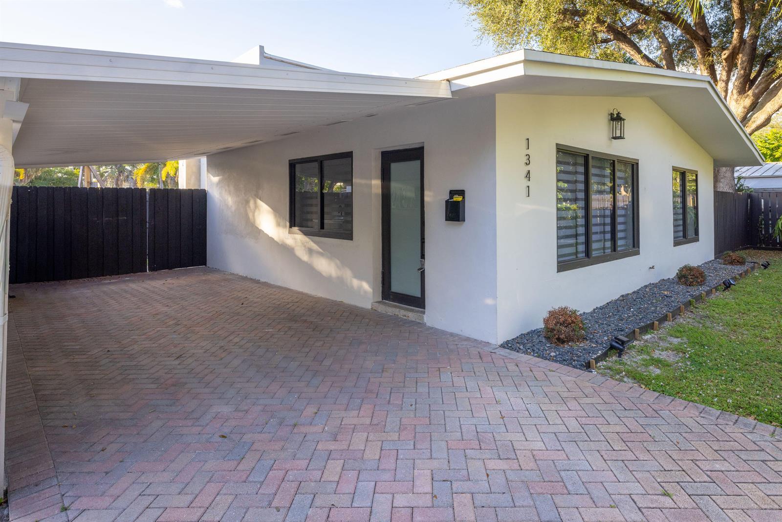 1341 SE 10th Avenue, Fort Lauderdale FL 33316 photo 2